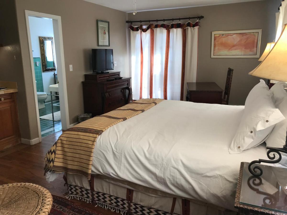 Casa Blanca Inn And Suites ฟาร์มิงตัน ภายนอก รูปภาพ