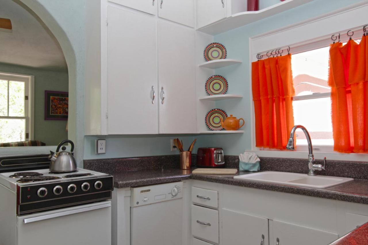Casa Blanca Inn And Suites ฟาร์มิงตัน ภายนอก รูปภาพ