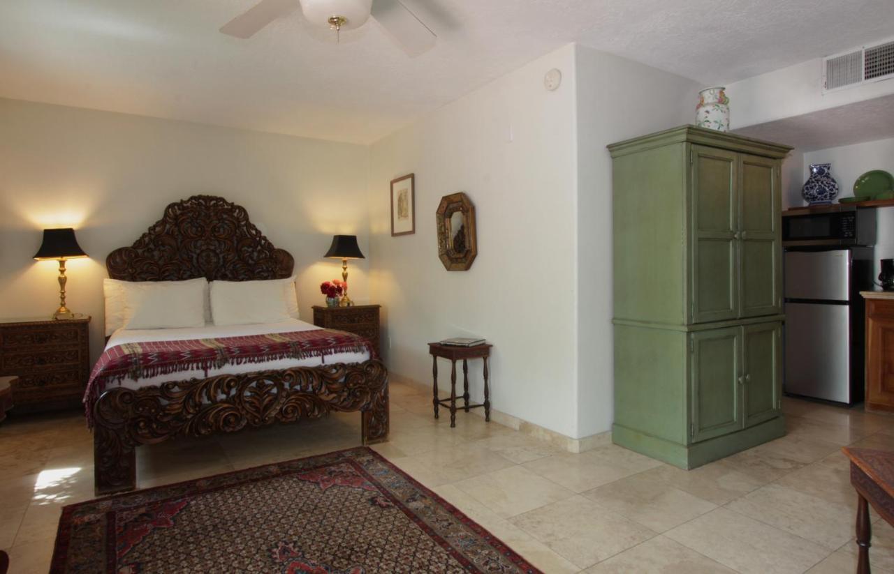 Casa Blanca Inn And Suites ฟาร์มิงตัน ภายนอก รูปภาพ